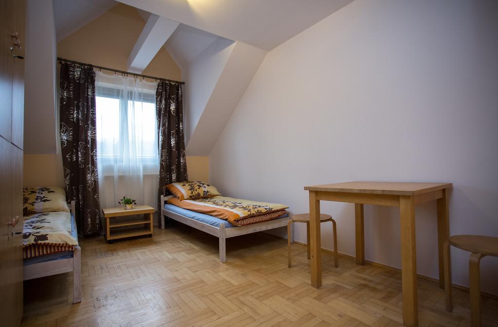 Hostel Florencja Wieliczka Room photo